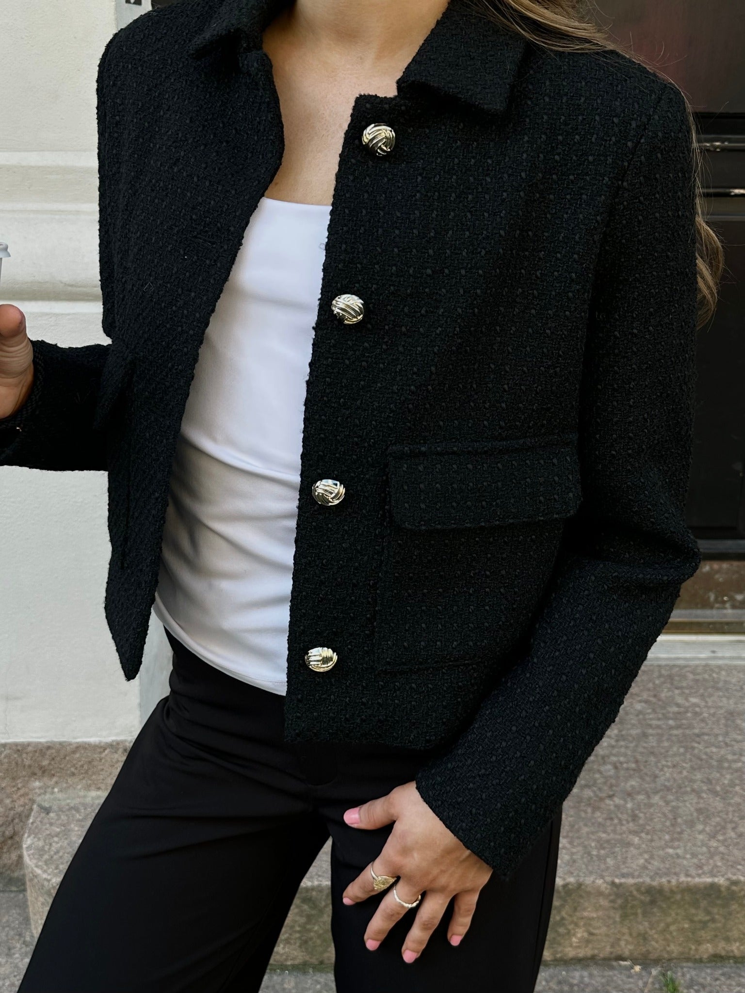 AWNAOKO Jacket - Black